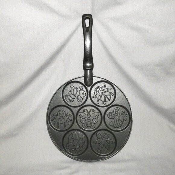 Nordic Ware cast aluminum insect mini pancake pan - Picture 1 of 5